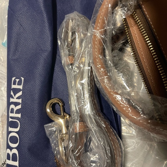 NWT Dooney and Bourke Sorrento Satchel in color Bark RARE - Picture 7 of 16